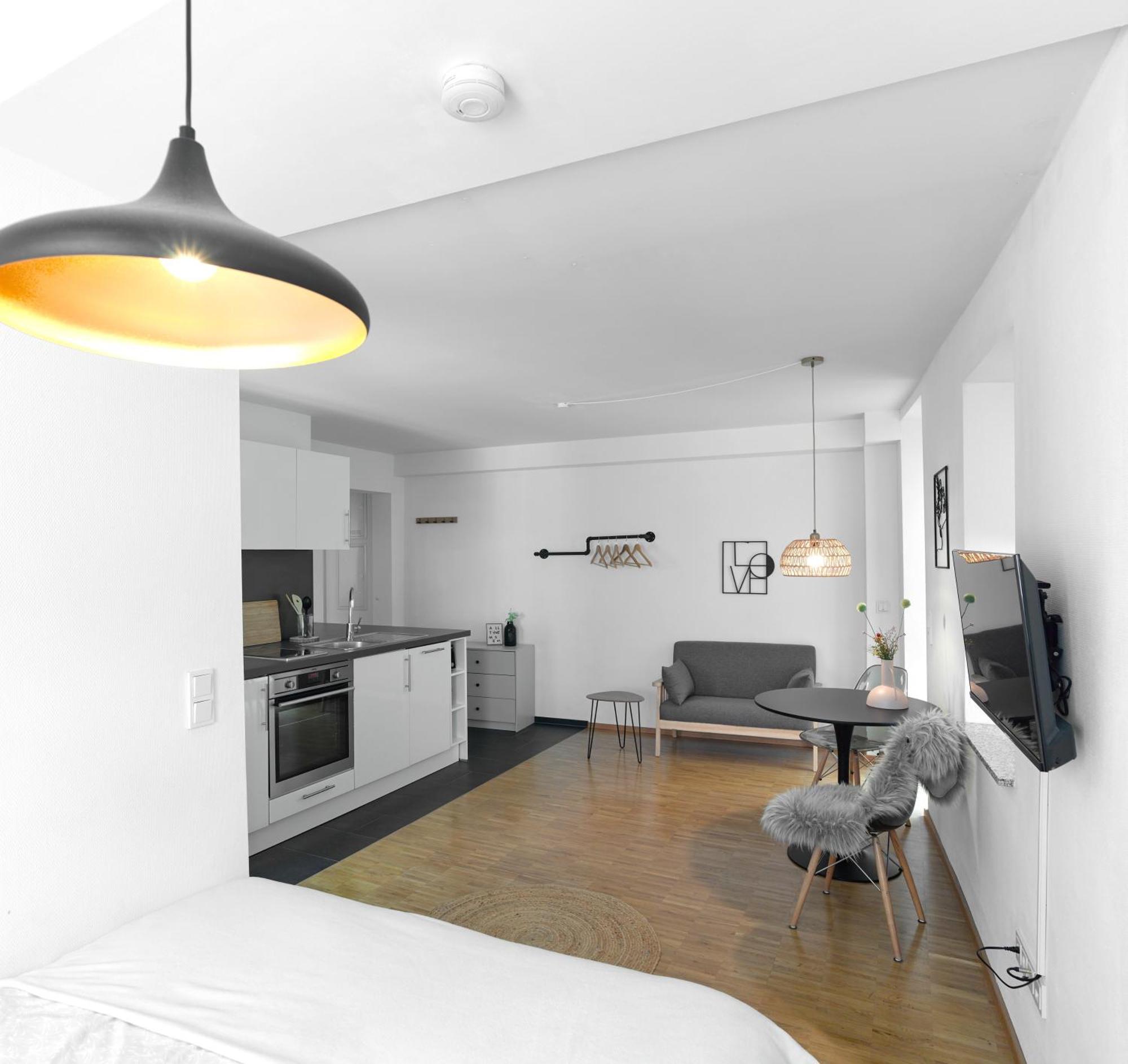 רויטלינגן ☆Design Apartment Zentral☆200M Vom Marktplatz☆Ruhige Altstadtlage☆ מראה חיצוני תמונה