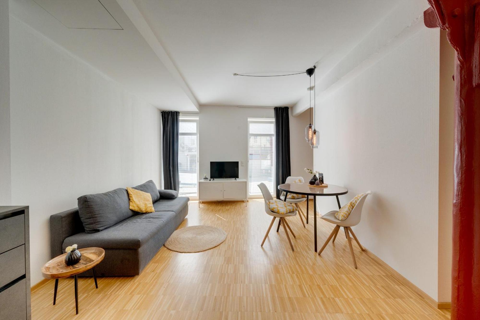 רויטלינגן ☆Design Apartment Zentral☆200M Vom Marktplatz☆Ruhige Altstadtlage☆ מראה חיצוני תמונה
